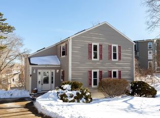 40 Menotomy Rd, Plymouth, MA 02360