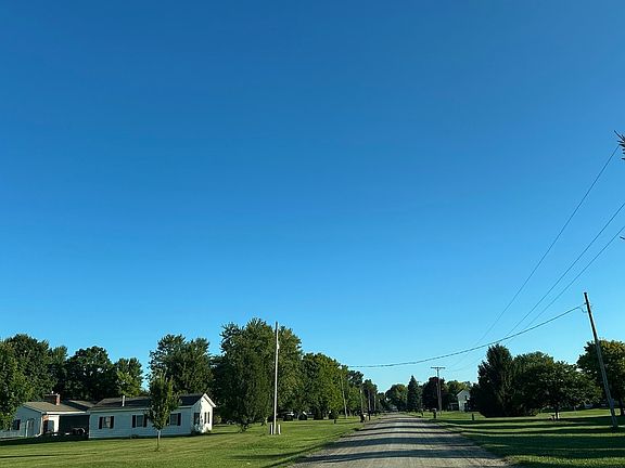 5th image of 289 N County Line Hwy