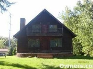 10468 Hillcrest Dr, Fenton, MI
