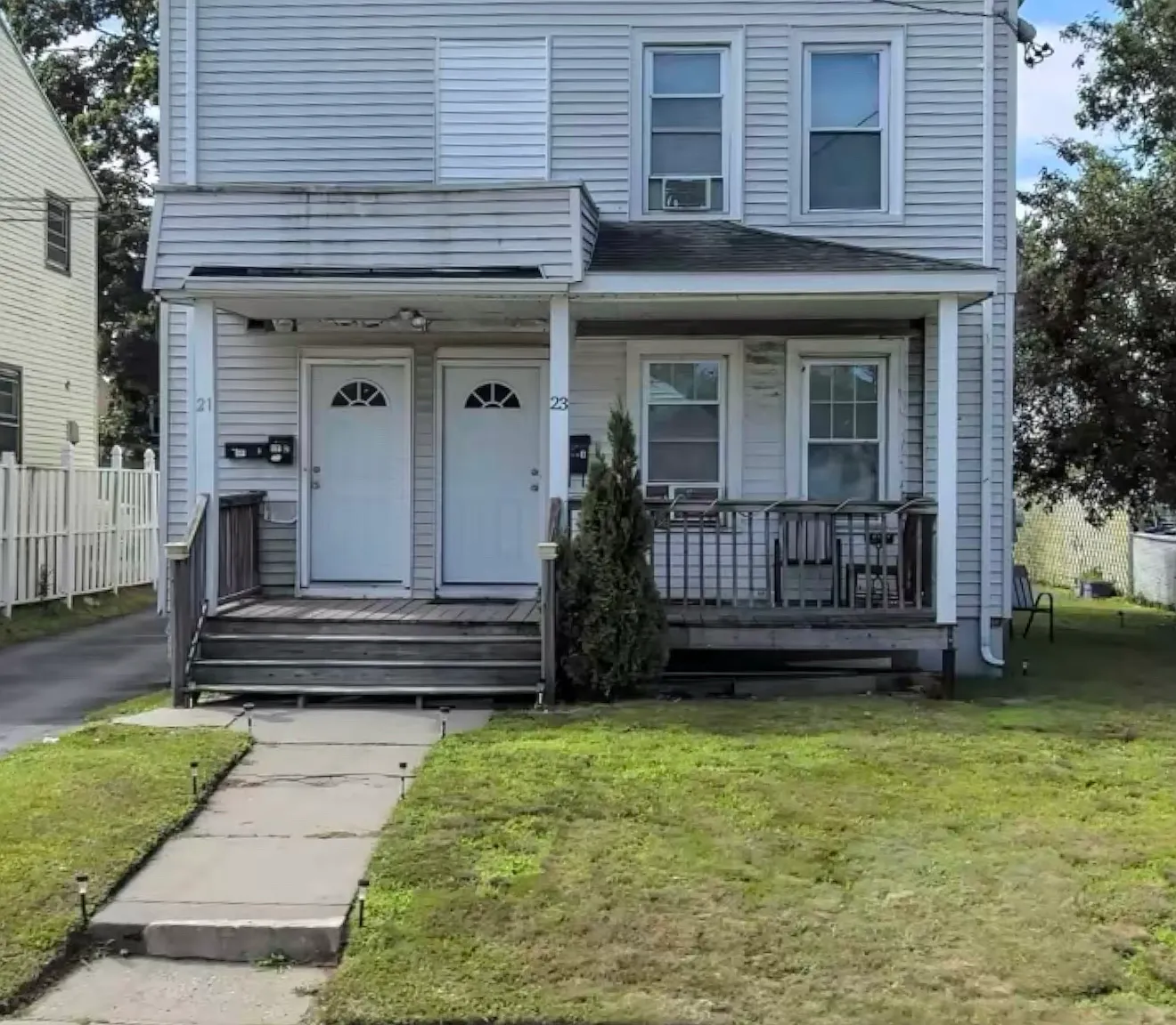 3 bed, $1,900 — Photo 1