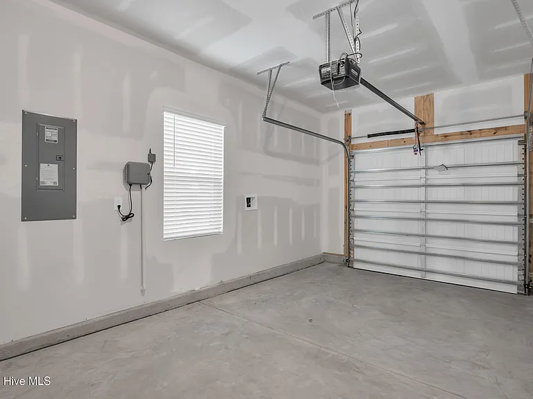 246 Arnette Dr #B — Photo 17