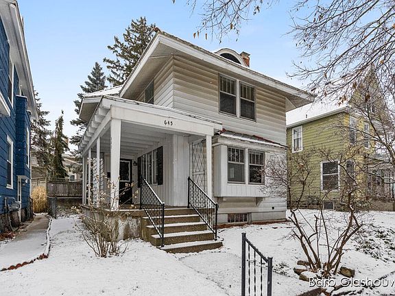 2nd image of 645 Lake Dr SE