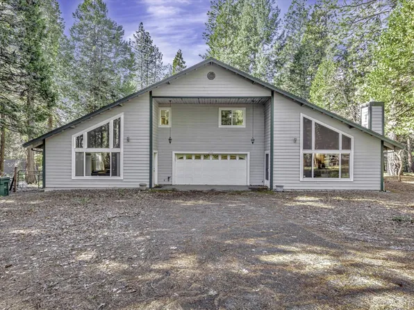 6700 Diamond Dr, Pollock Pines, CA 95726