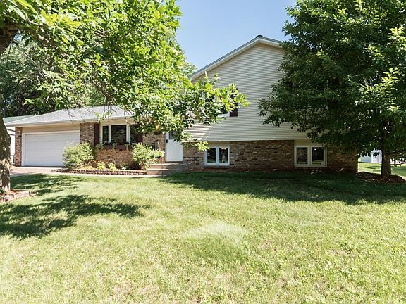 3rd image of 2616 Croixwood Blvd