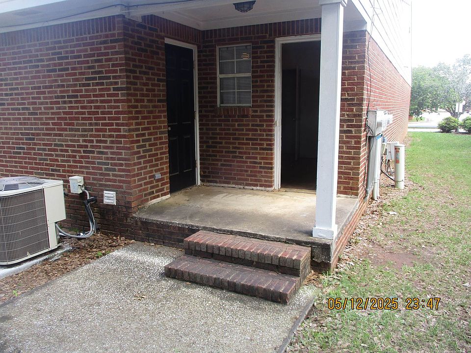 2nd image of 2216 Friar Tuck Ln APT A