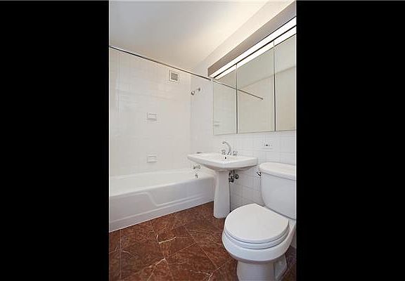 5th image of 525 E 72nd St APT 4H