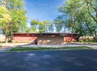 706 N 4th St, Ashton, IL 61006