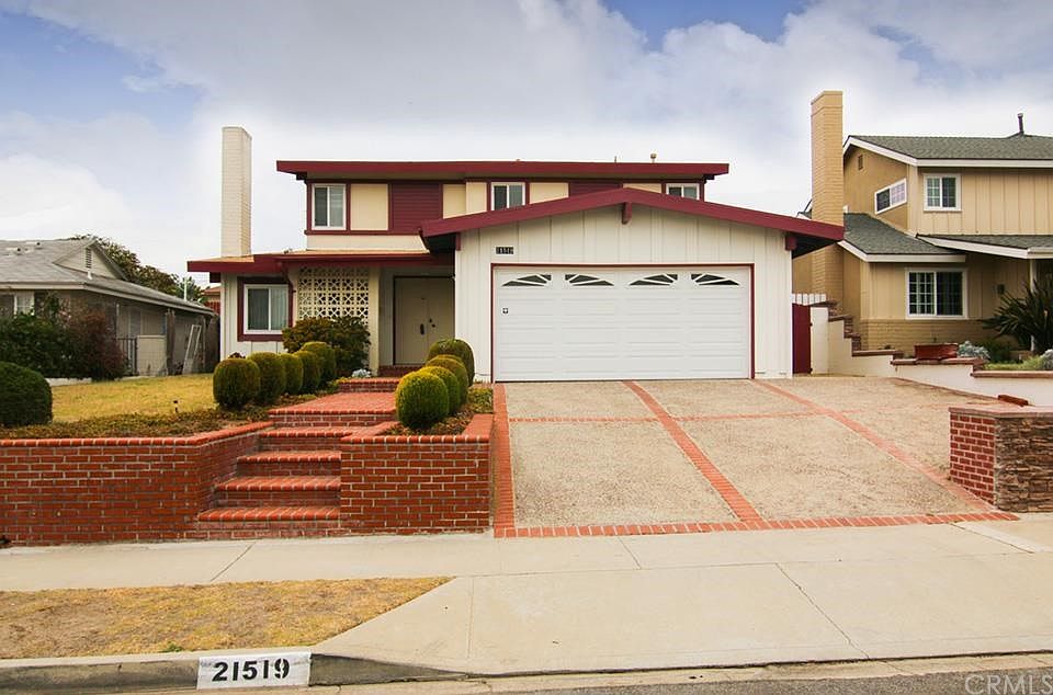 1st image of 21519 Redbeam Ave