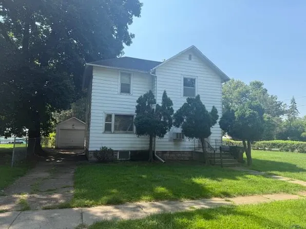 517 Mechanic St, Albion, MI 49224