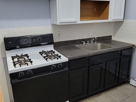 2nd image of 237 Lexington Ave #1D