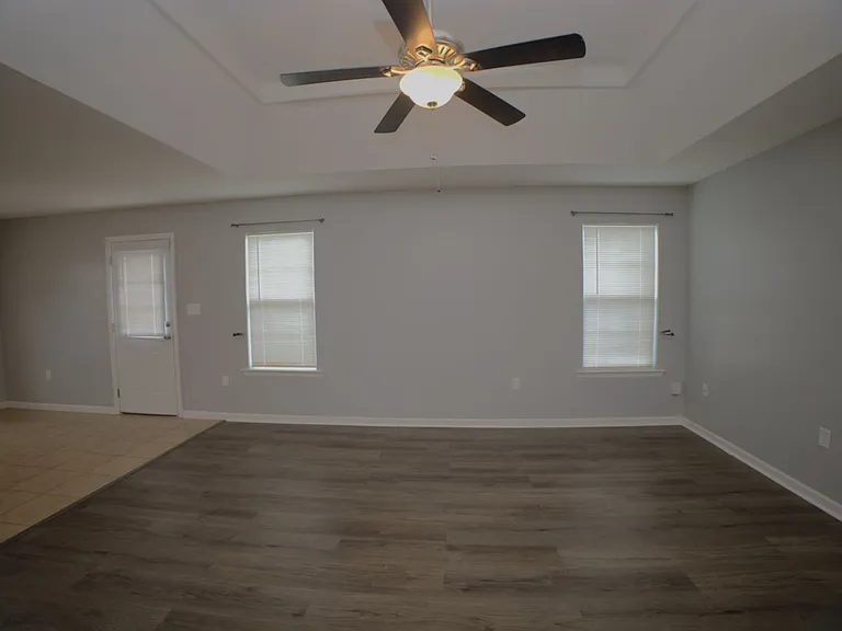 5076 Branch Point Dr — Photo 3