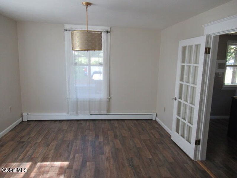 4th image of 2832 Troy-Schenectady Road