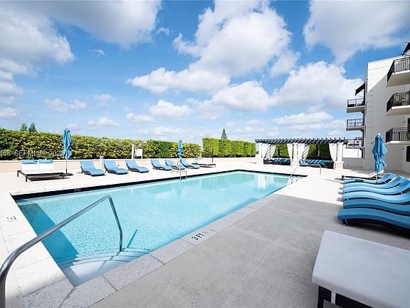 4th image of 1300 Ponce De Leon Blvd APT 603
