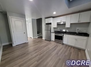 1369 W Greenleaf Ave #G2, Chicago, IL 60626