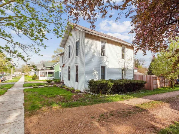 29 West Liberty St, Evansville, WI 53536