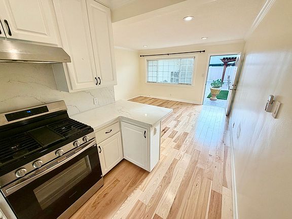 3rd image of 2125 W 157th St APT 2