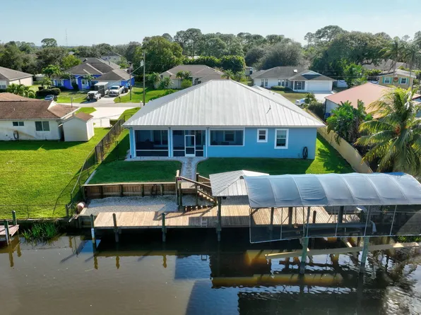 213 NE Sagamore Ter, Port Saint Lucie, FL 34983