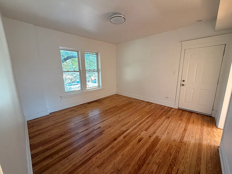 4650 W Warwick Ave #3 — Photo 4