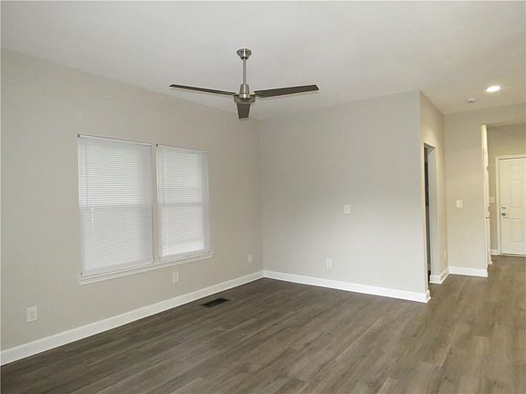 5th image of 1450 Norris Pl NW