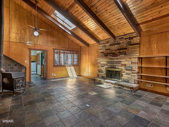 5th image of 3263 Wild Rose Ln