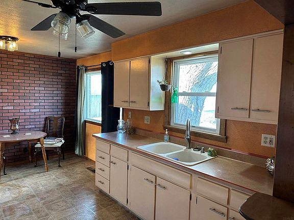 5th image of 2912 W Kepner Dr