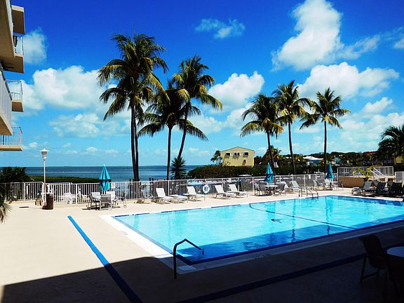 2nd image of 88500 Overseas Hwy APT 405