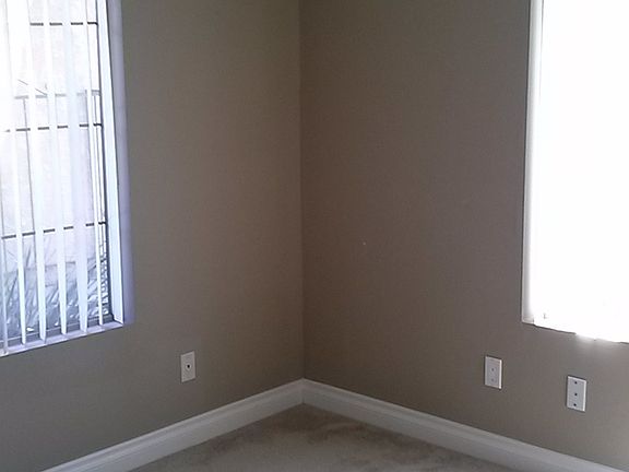 5th image of 862 S Mollison Ave APT 13