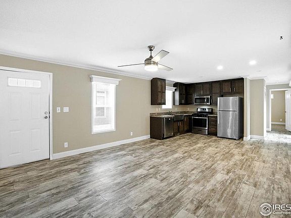 5th image of 3109 E Mulberry St #27