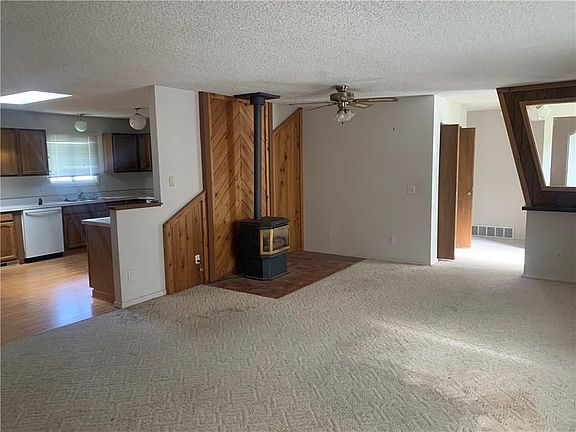 5th image of 208 35th St