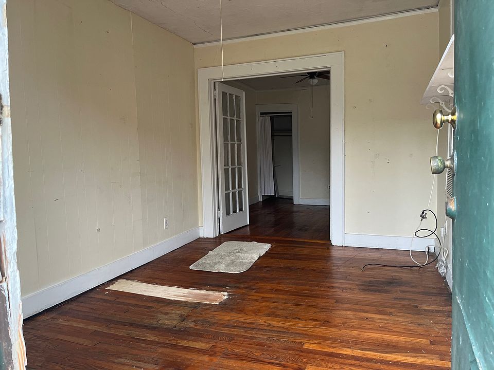 1st image of 3238 Carlotta St Unit 2