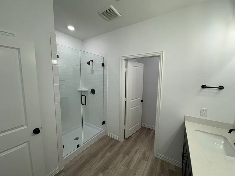 1289 Doris May Dr — Photo 32