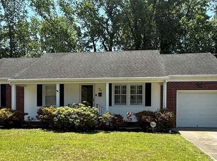 140 Albany Dr, Hampton, VA 23666