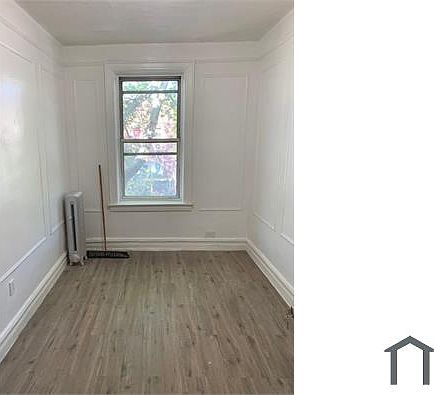 3rd image of 1052 Longfellow Ave APT 2F