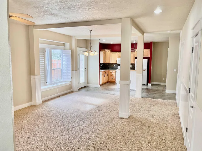 2905 E Pine Hollow Ln — Photo 10