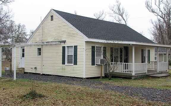 3rd image of 355 Gum Dr