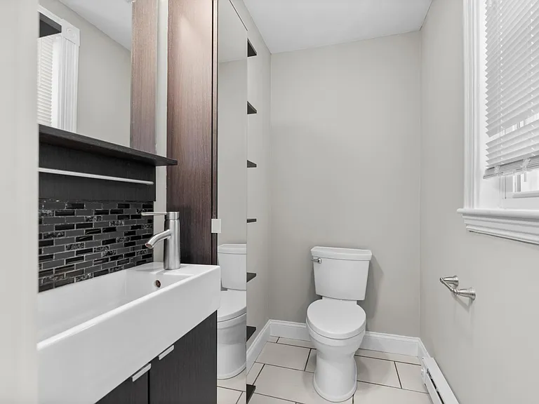 35 Harbor View St #3 — Photo 13
