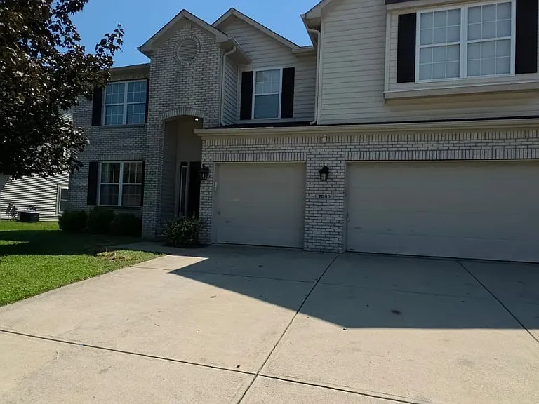 7569 Shasta Dr — Photo 2