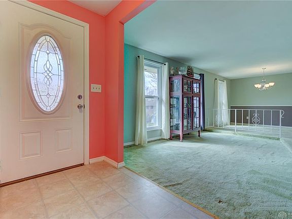 2nd image of 7012 Sandalview Dr