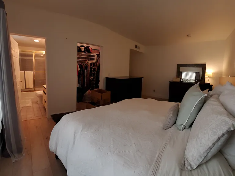 1546 Amherst Ave #103 — Photo 32