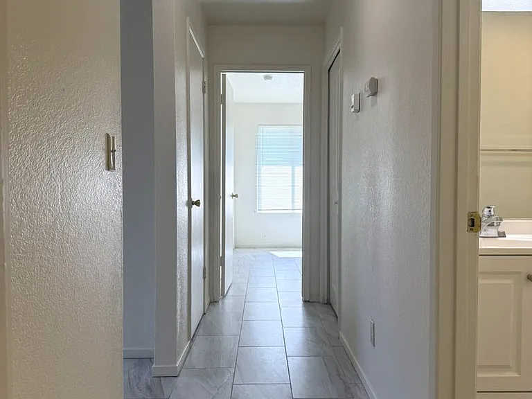 1310 Loughborough Dr — Photo 14