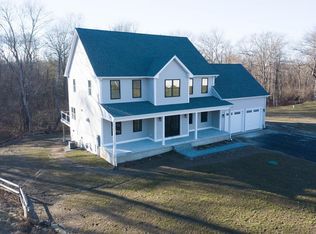 11 Wyatt Ct, Seekonk, MA 02771
