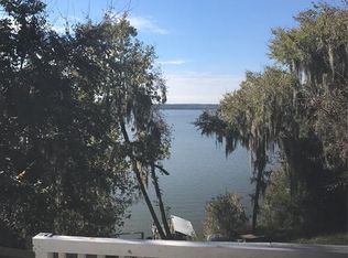 345 N Point Dr, Trinity, TX 75862