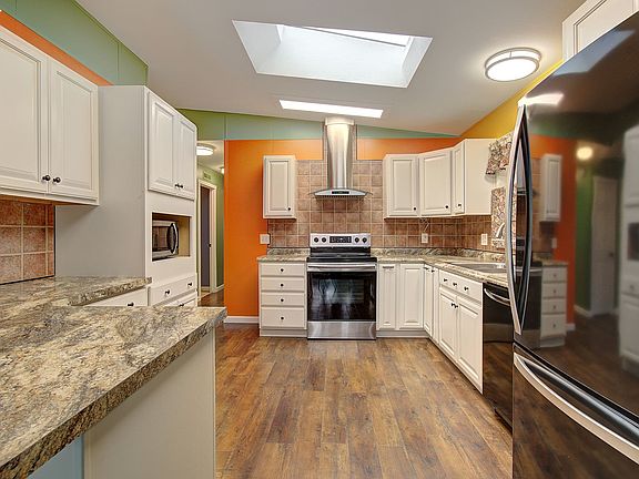 5th image of 17401 SE 39th St Unit 5