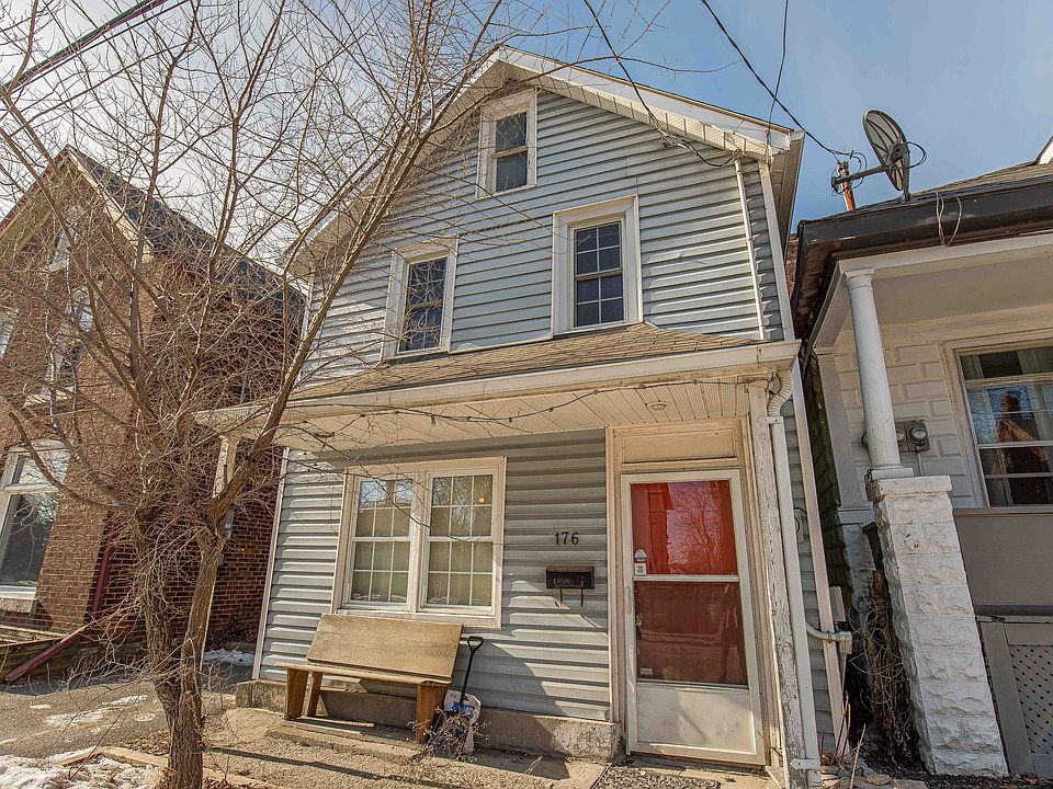1st image of 176 Montreal St #1