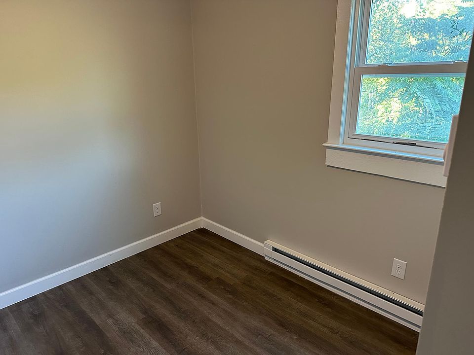 1471 Old US 52 S Apartments Pilot Mountain, NC Zillow