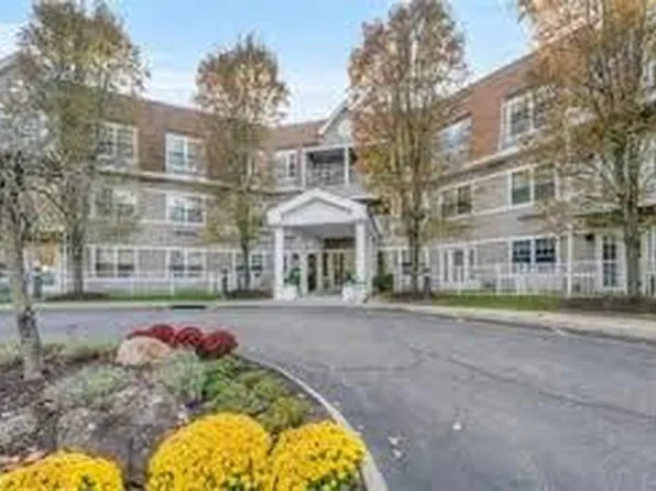 234 Sutton Drive #312, Mount Kisco, NY 10549