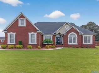 1198 Eagle Crest Blvd SW, Jacksonville, AL 36265