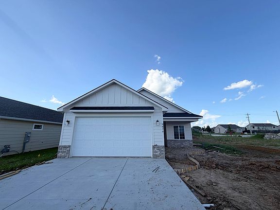 2nd image of 9879 Weeping Willow Dr