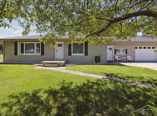 1075 N Main St, Saint Charles, MI 48655