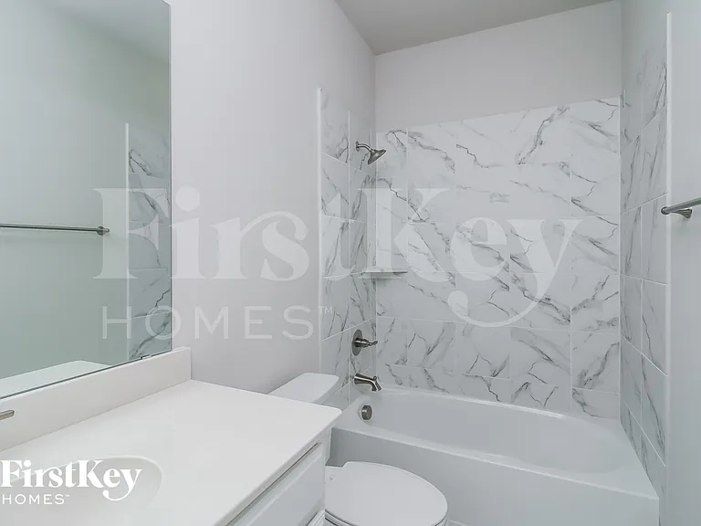 109 Independence Dr — Photo 14